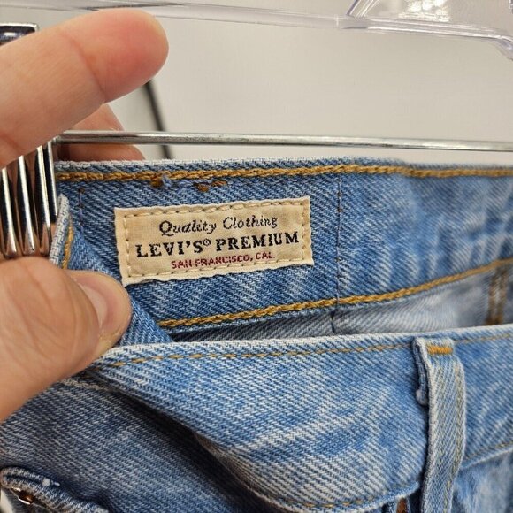 Levi's Premium 501 Crop Jeans In Ojai Ring Women's Size 27 Distressed High Rise - Picture 11 of 16